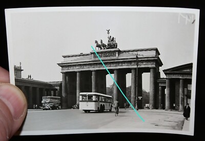 Buse ,Brandenburger Tor Berlin ,30/40er Jahre