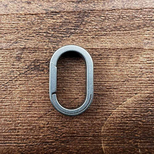 Outdoor TC4 TitaniumBelt Key Chain Carebiner Pendant Connector Buckle EDC Tool - Picture 5 of 17