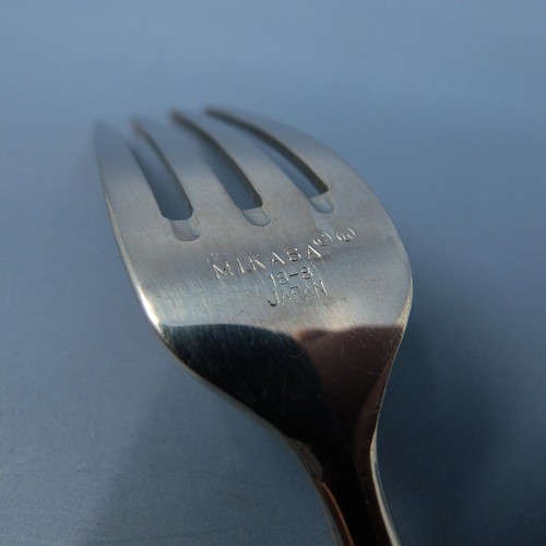 Tenedor(s) para ensalada Stratford by Mikasa de acero inoxidable 6 7/8" mango hueco acanalado 18/8 - Imagen 5 de 7