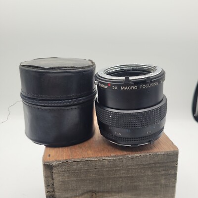 Vivitar 2X Macro Focusing Teleconverter w/ Leather Case