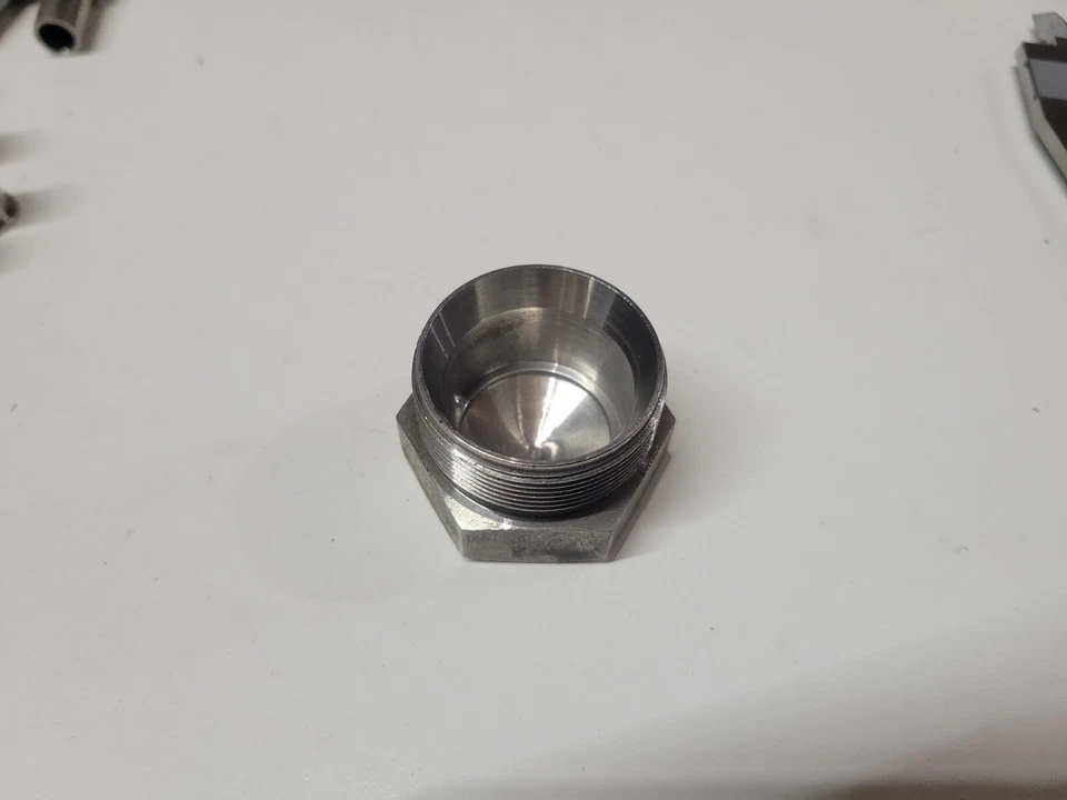 Swagelok 1" tubeOD Compression Cap Stainless Steel (no nut or Ferrule)(5 PACK) - Image 2 of 4