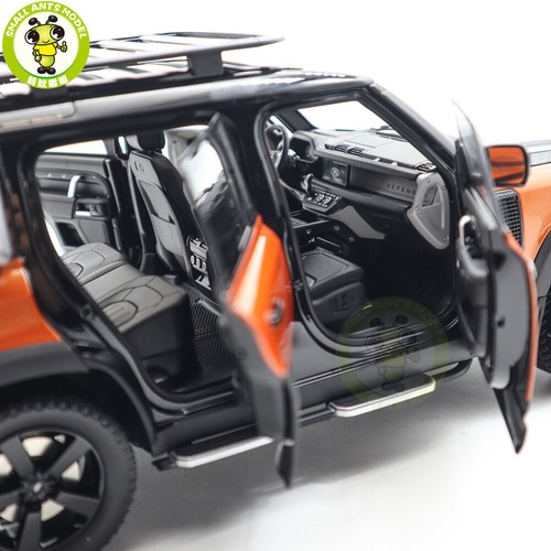 1/18 Land Rover Defender 110 2020 Almost Real 810813 Diecast Model Car - Picture 15 of 19