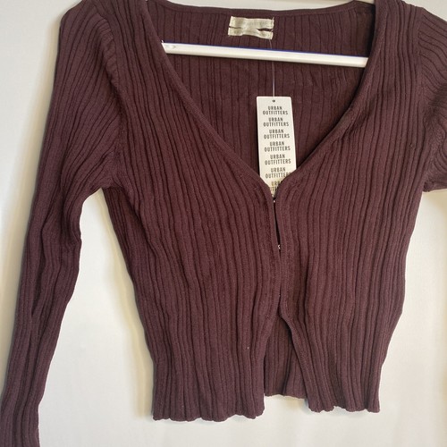 URBAN OUTFITTERS Long Sleeve Crop Top Size Medium New - Picture 2 of 4