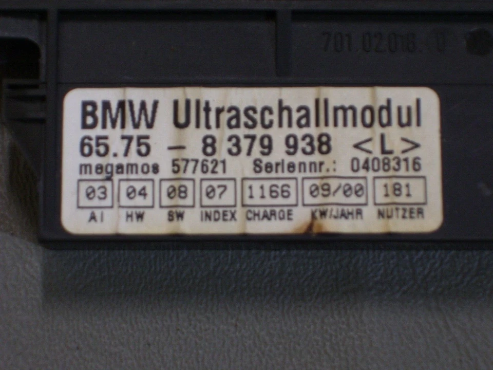BMW 528i 2000 - módulo sensor alarma ultrasonido movimiento 8379938 Foto 2 de 4