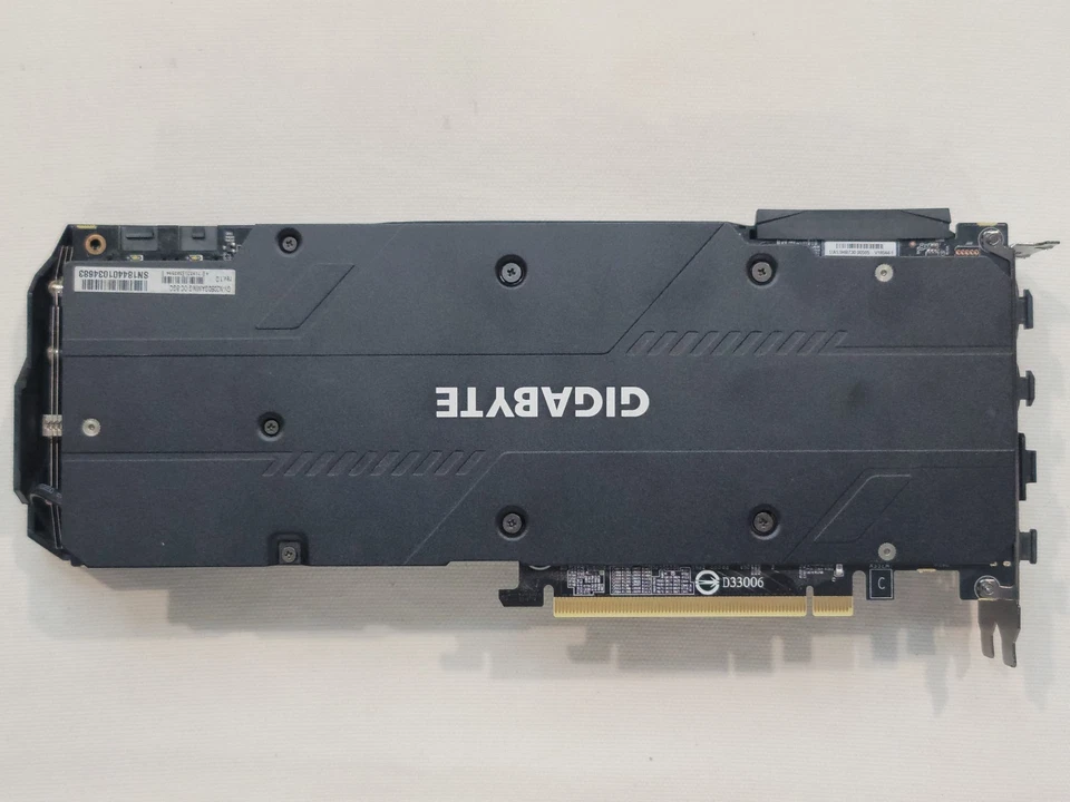 Gigabyte RTX 2080 GAMING OC 8GB GDDR6 HDMI/DP/USBC Graphics Card TESTED With Box - Image 3 of 4