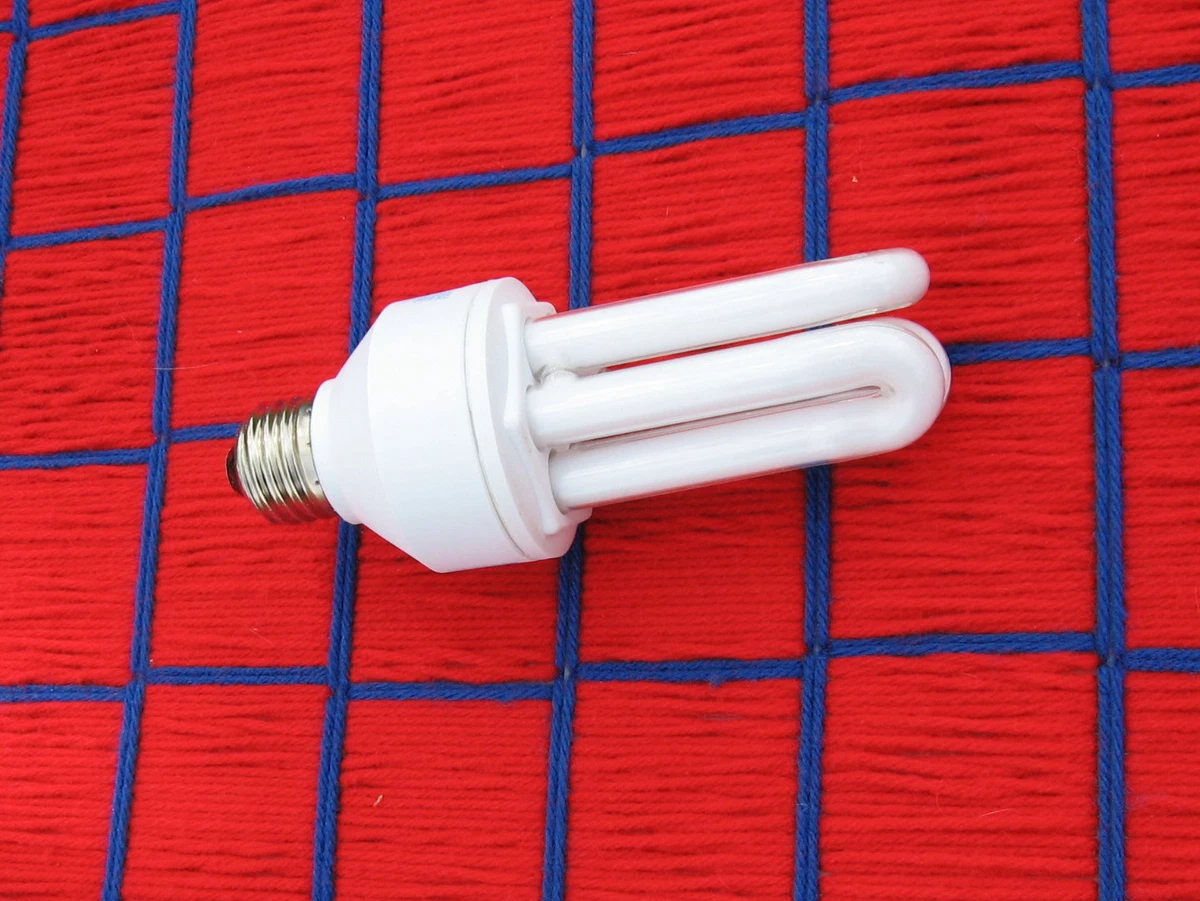 Cfl tube 2024 light price