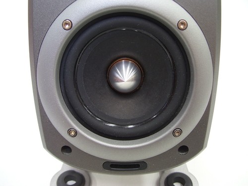 LOGITECH Z-680 SATELLITE SPEAKER PC HOME THEATRE GENUINE ORIGINAL - Picture 6 of 12
