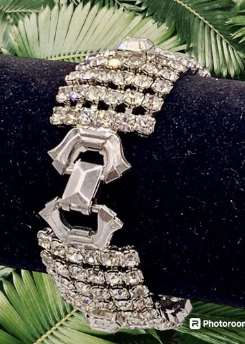 Brazalete Blanco Brillante Transparente Estrás Firmado Ancho Regalo De Colección Tono Plata Usado en Excelente Condición - Imagen 8 de 19