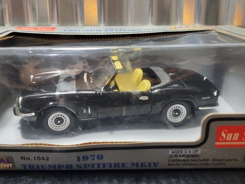Sun Star 1970 Triumph Spitfire MKIV Cabriolet 1:18 Scale Diecast Model Car Black - Picture 2 of 10