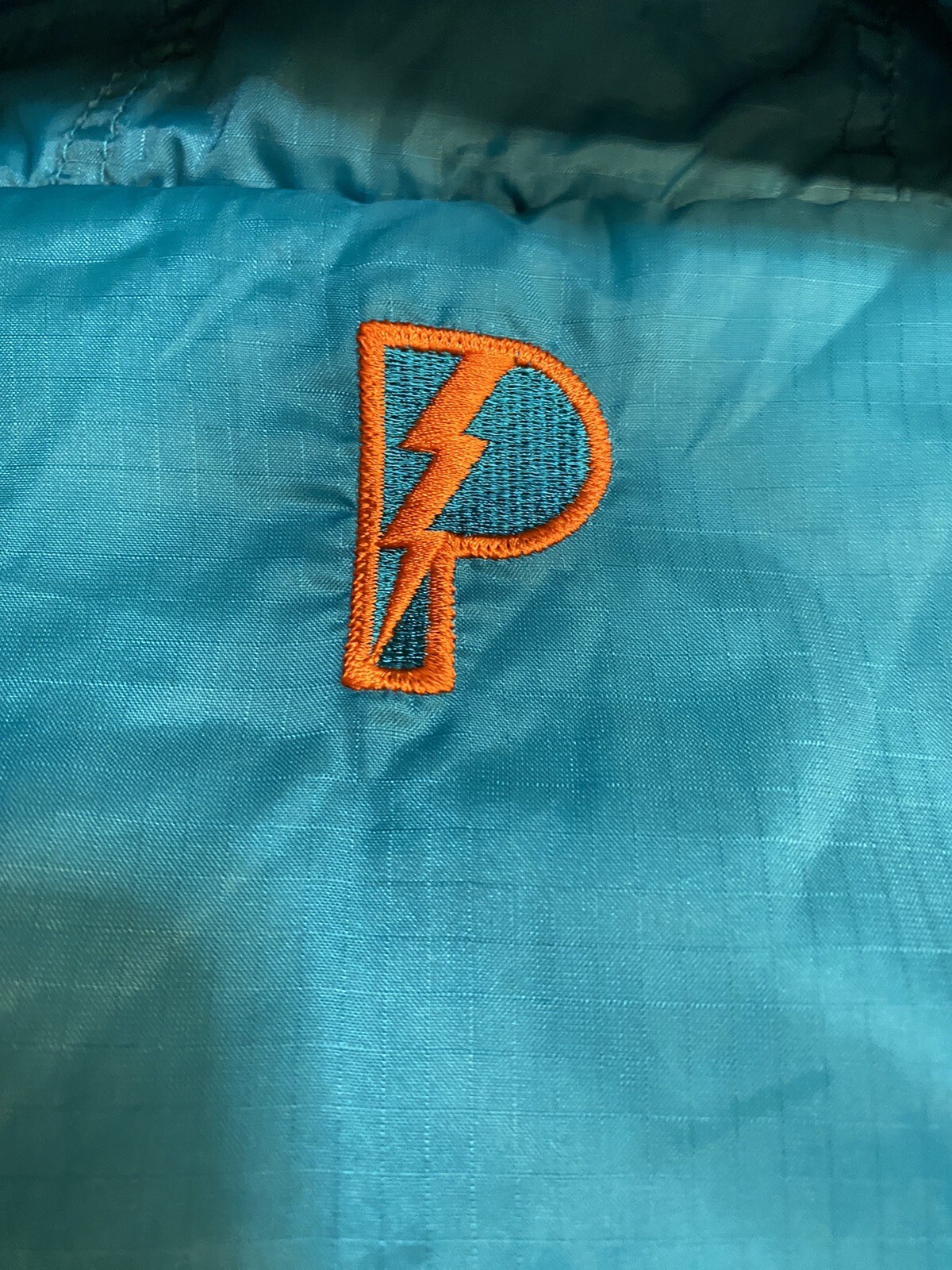 Picture 17 of 24