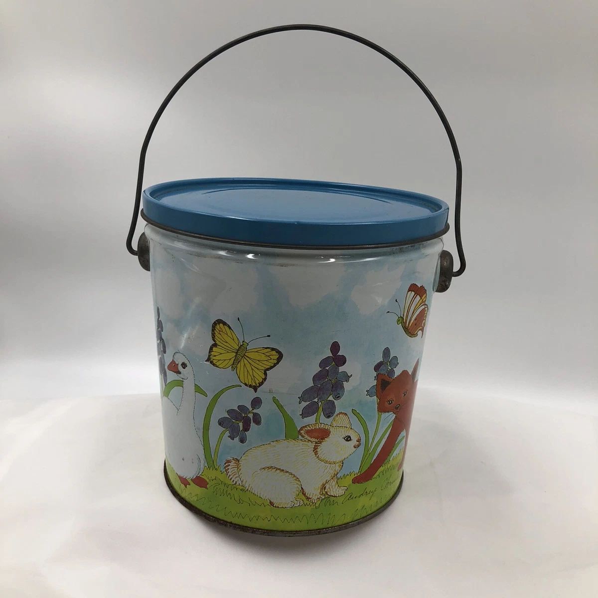 Vintage Metal Bucket With Lid Children s Lunch Pail Toy General