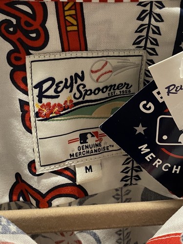 Neu mit Etikett Reyn Spooner Gr. Medium weißes Atlanta Braves Americana geknöpftes Herrenhemd - Bild 2 von 13