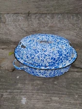 **AWESOME  OLD PRIMITIVE ENAMELED OFFSET HANDLE ROASTER VERY NICE!***