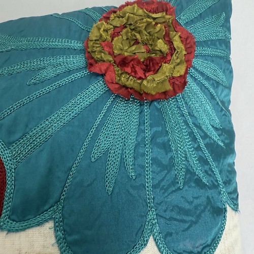 Pier 1 Imports Embroidered Floral Pillow Red Blue Green Yellow 18" x18" Appliqué - Picture 5 of 8