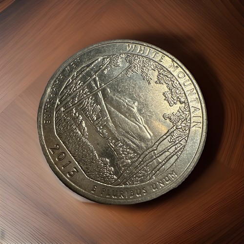 2013 D White Mountain Quarter Copper Nickel - Picture 2 of 4