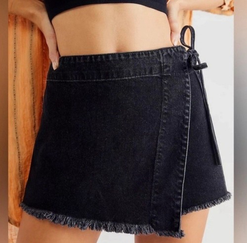 Free People We The Free Wrap Skirt Skort Black Denim Emmy Frayed Hem Size 8.