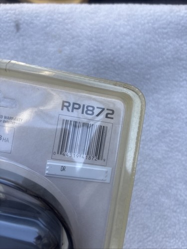 RCA Personal Stereo AM FM Digital Tuning Cassette Player (RP-1872) W/ Headphones - Picture 9 of 10