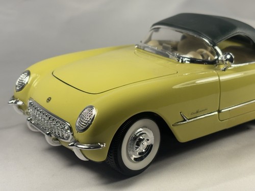 Mira Golden Line 1955 Chevrolet Corvette 1/18 Scale Model Car 9297 Diecast - Picture 6 of 13