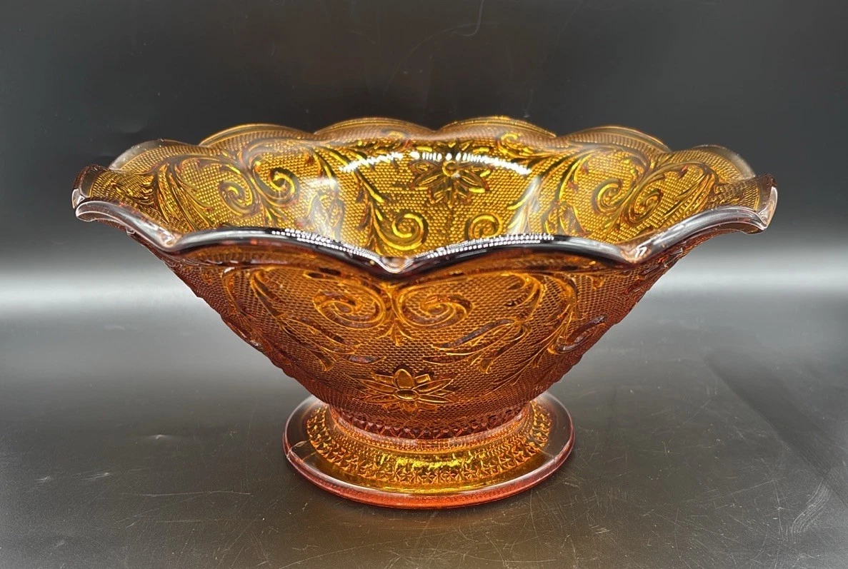 Vintage Indiana Glass Amber Tiara Sandwich Serving Fruit Bowl Ruffled Rim 10.25”