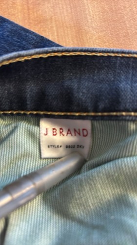 J BRAND Women's Blue Denim Boot Cut Jeans Style # 9502 Size 26 NWOTS - Picture 3 of 7