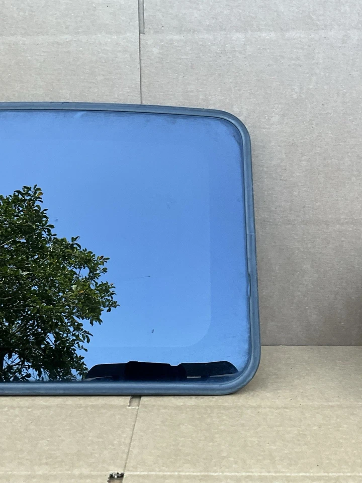 2000-2002 Lincoln LS Sunroof Sun Roof Glass Window OEM - Image 3 of 4