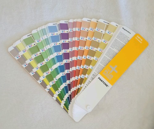 Pantone Color Guide CMYK Uncoated The Plus Series + Reference  - Picture 1 of 3