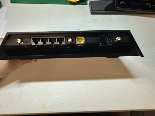 NETGEAR R6900P Nighthawk AC1900 Smart WiFi Router 802.11A/B/G/N/AC - Picture 3 of 3