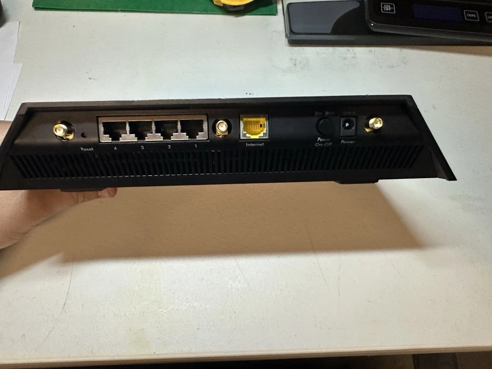 NETGEAR R6900P Nighthawk AC1900 Smart WiFi Router 802.11A/B/G/N/AC - Image 3 of 3