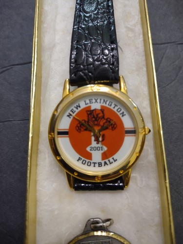 Orologio da polso/medaglione vintage 2001 nuovo Lexington Panthers scuola superiore calcio immagine - Foto 2 di 11