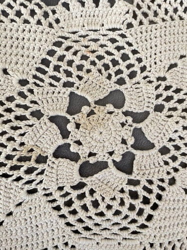 Vintage handgehäkelte Tagesdecke/Überwurf weiß 70x88 reparaturbedürftig/Fleckenentfernung - Bild 11 von 12
