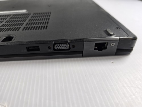 DELL Latitude E5550 Laptop 15.6" (i5-5200U 2.2GHz - 8GB RAM - 128GB SSD - Win 10 - Picture 7 of 9