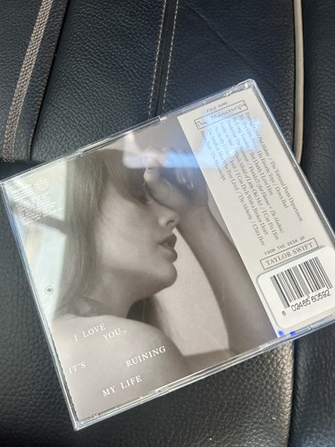 Taylor Swift Signed CD “The Tortured Poets Department” - Picture 3 of 3