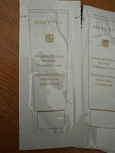 Mary Kay Advanced Moisture Renewal Treatment Cream - Proben - 4er Set - Bild 2 von 3
