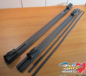 2014 2020 Jeep Cherokee Renegade Black Multipurpose Roof Rack Crossrails New Oem Ebay