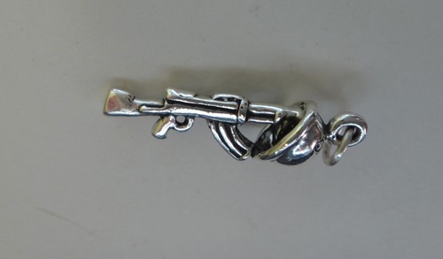 Sterling Silver 3D 25x7mm Military Machine Gun M-16? Rifle with Helmet Charm! - Picture 6 of 9