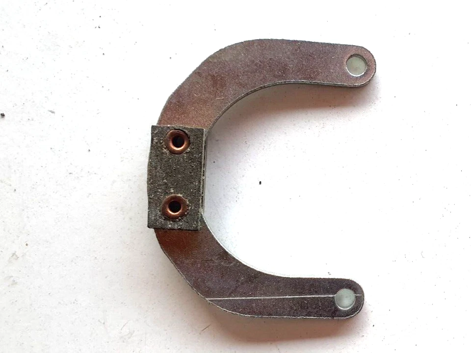 STAFFA SUPPORTO FERMO FORCELLA PIAGGIO APE MP NUOVA ORIGINALE 109636 - Immagine 2 di 4