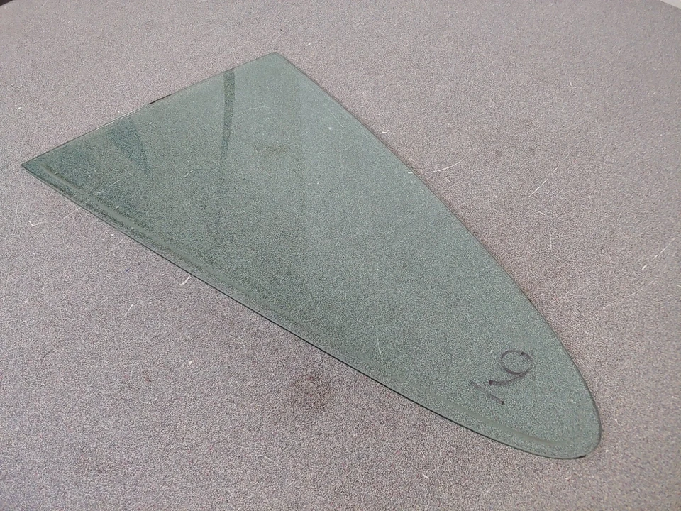 BONITO ORIGINAL PORSCHE 911 930 TRASERO IZQUIERDO FIJO SEKURIT-1F TINTE CUARTO VENTANA 9 Foto 3 de 4