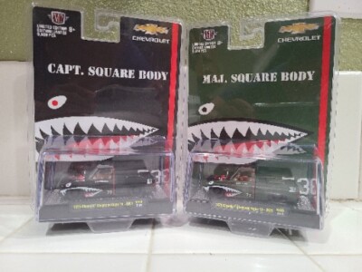M2 Machines, CAPT. & MAJ. SQUARE BODY , 1973 Cheyenne Super 10 , SET OF 2 