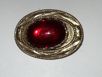 Gorgeous Estate Find~Red Cabochon Vintage Brooch Pin