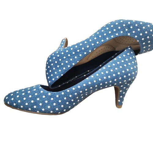 Amelia Grace Women's 6.5 Blue & White Polka Dot Low Heel Pumps - Picture 3 of 11