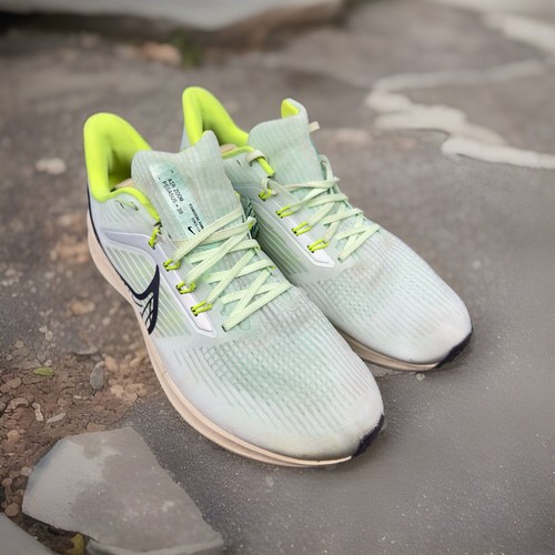 Nike Air Zoom Pegasus 39 Sneakers Men 11 Barely Green Volt Shoes Low DH4071-301 - Picture 3 of 19
