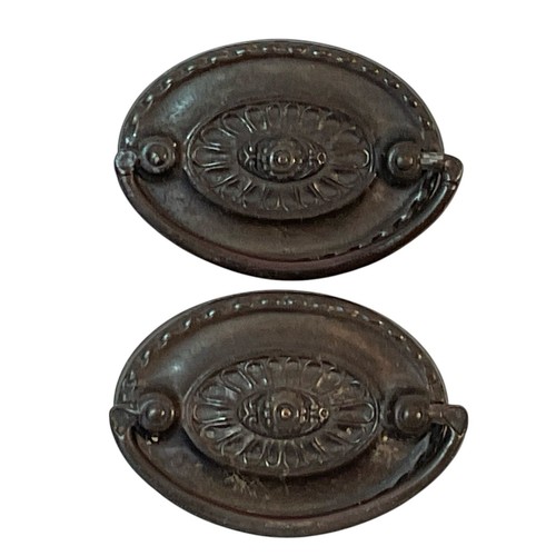 Juego de 2 tiradores de cajón estilo Hepplewhite antiguos años 20 2,5” X 1,5” tornillos individuales - Imagen 1 de 8