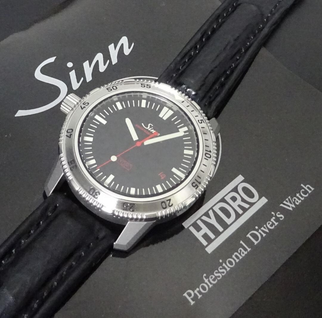 Sinn EZM2 ハイドロ　クォーツ　希少 Sinn 403 EZM2 Hydro Diver Black Dial 41mm Quartz 5000m