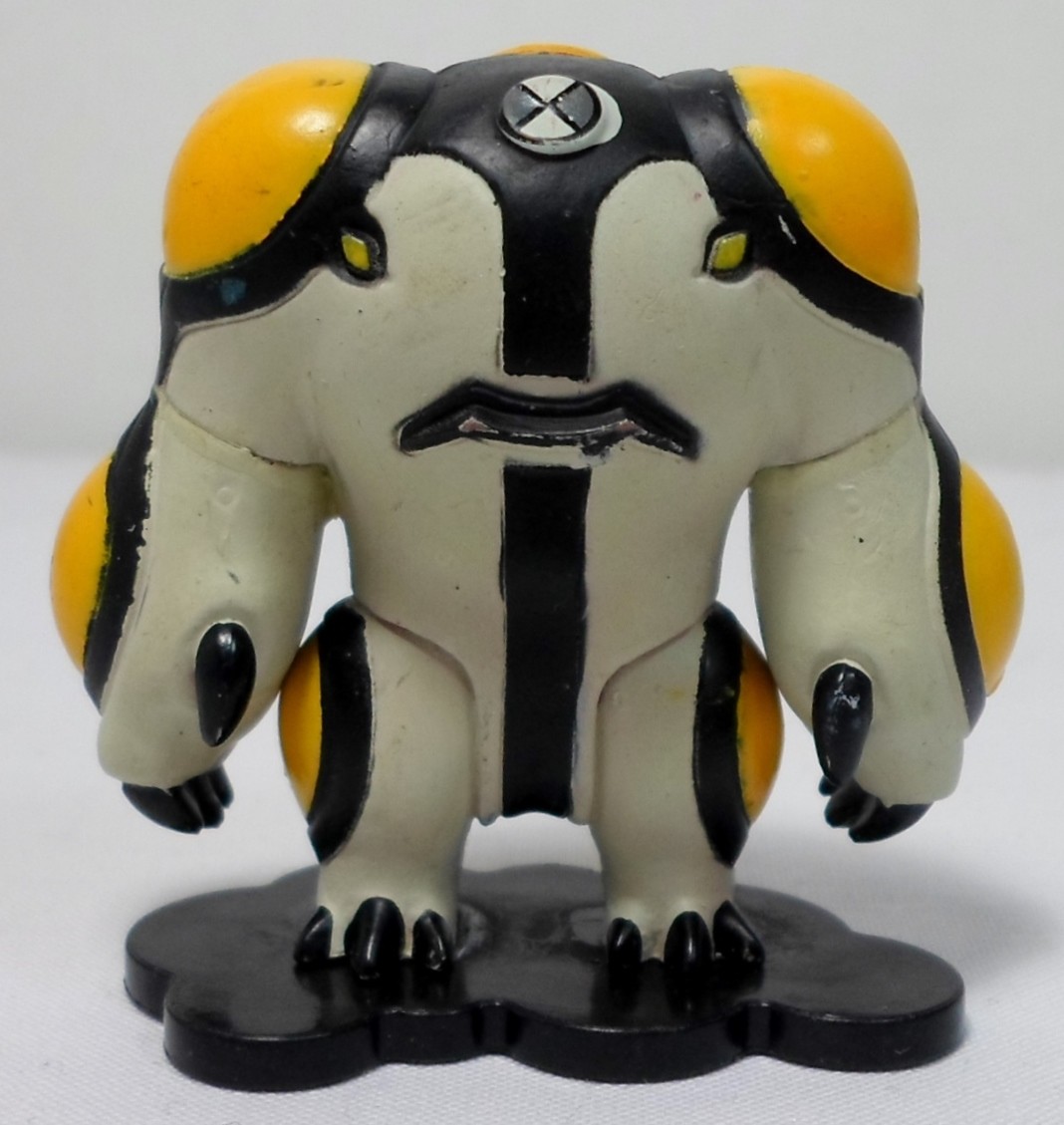 BEN10　フィギュア ベン 10 フィギュア飾りおもちゃモデル Wildmutt 灰色物質 XLR8