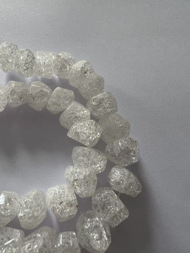 #35/14.6mm Natural irregular transparent scintillating crystal bracelet 不规则透明水晶 - Picture 6 of 12