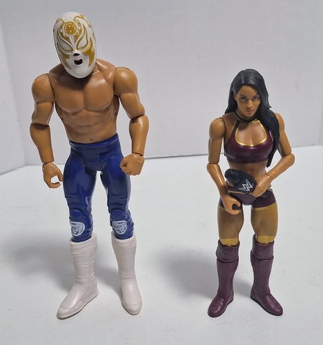 2017 MATTEL WWE BATTLE PACK SERIES 62 ANDRADE & ZELINA VEGA ACTION FIGURE LOT