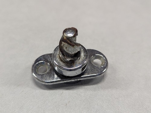 1972-1986 MERCEDES-BENZ 380SL 450SL 560SL R107 SOFT TOP HARD TOP LATCHES OEM SET - Picture 7 of 12