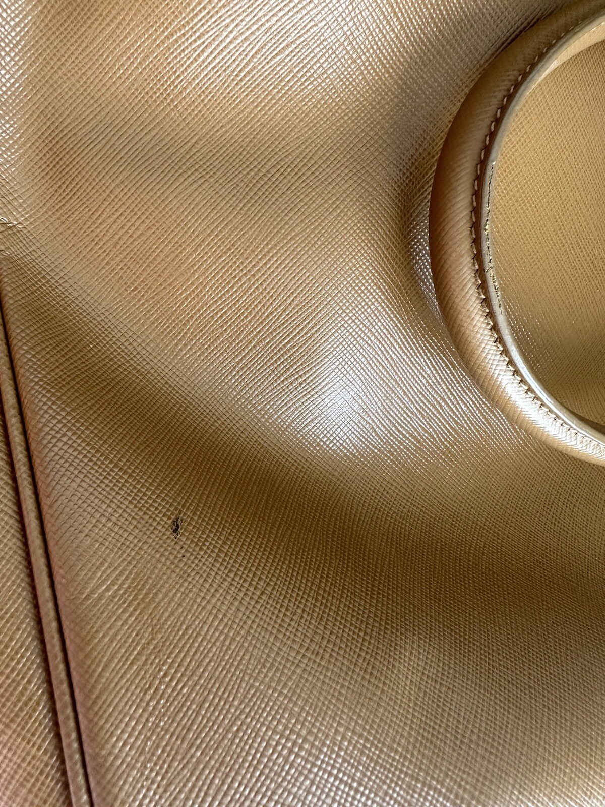 Prada Galleria Saffiano, Tan 100percent Authentic RRP £2400 image 8