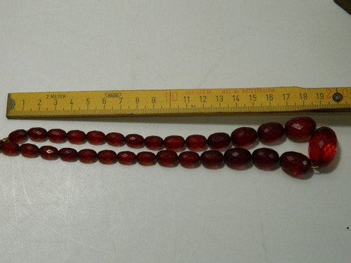 Art Deco Red Cerry Amber Effect Königsberger Cut - Picture 6 of 9