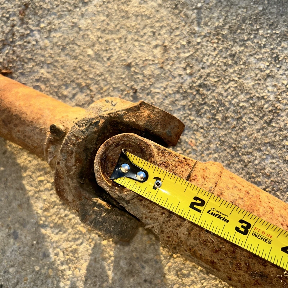 Rear Drive Shaft  Removable Carrier Fits 73-78 FORD F100 PICKUP Read !!!!  44” — 第 2/4 张图片